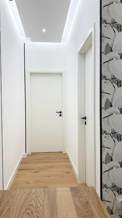Sipsix Apartment - Modern 2 Bedroom Newly Renovated Flat With Ac In Budapest City Centre エクステリア 写真
